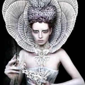 Meet your Posher, Janet